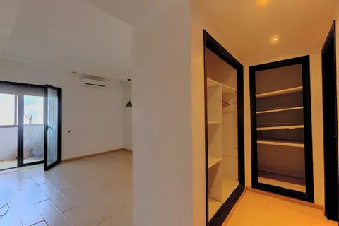 Chambre 2, dressing